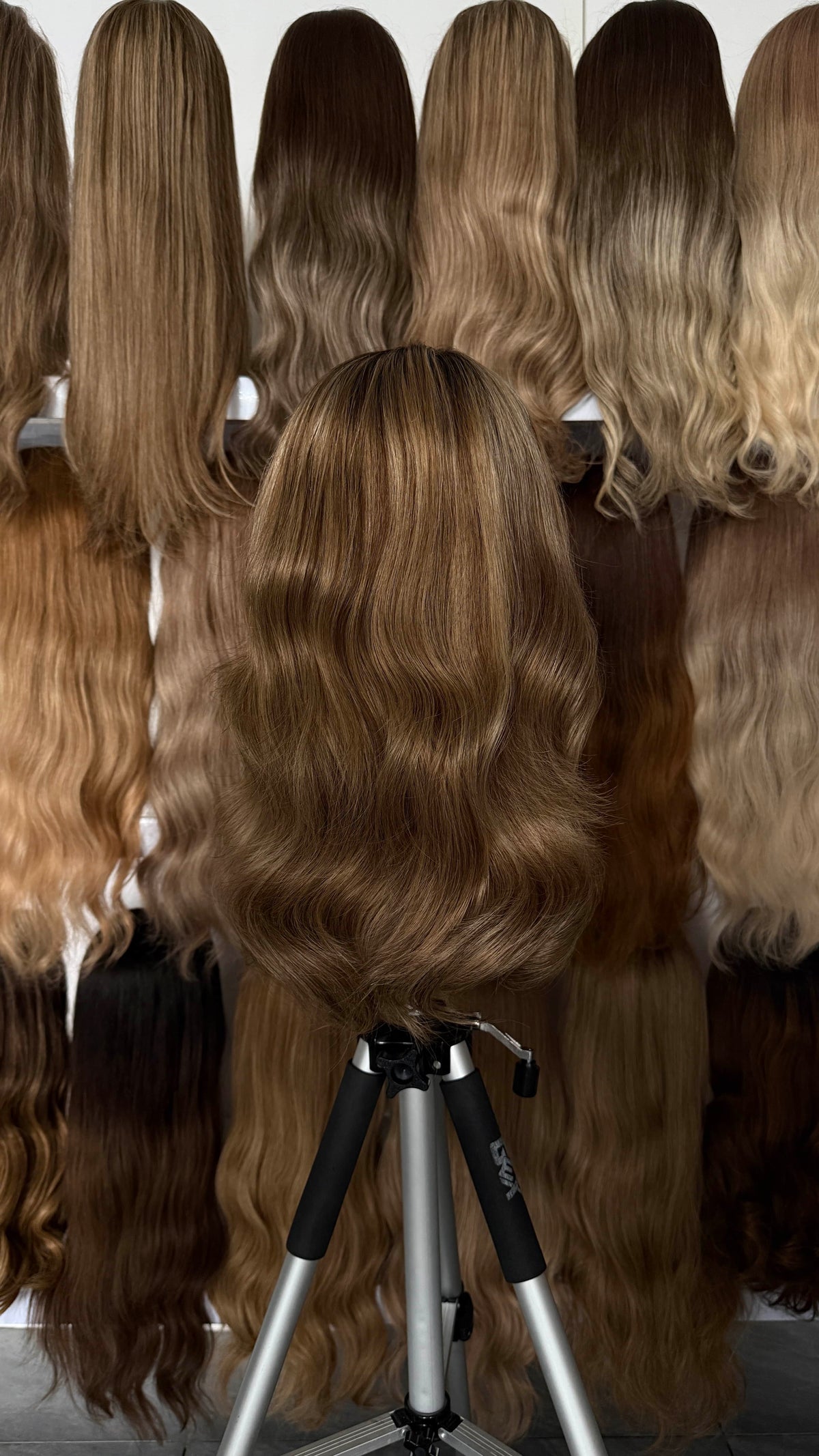 Lily - Beautiful glueless lace front wigs